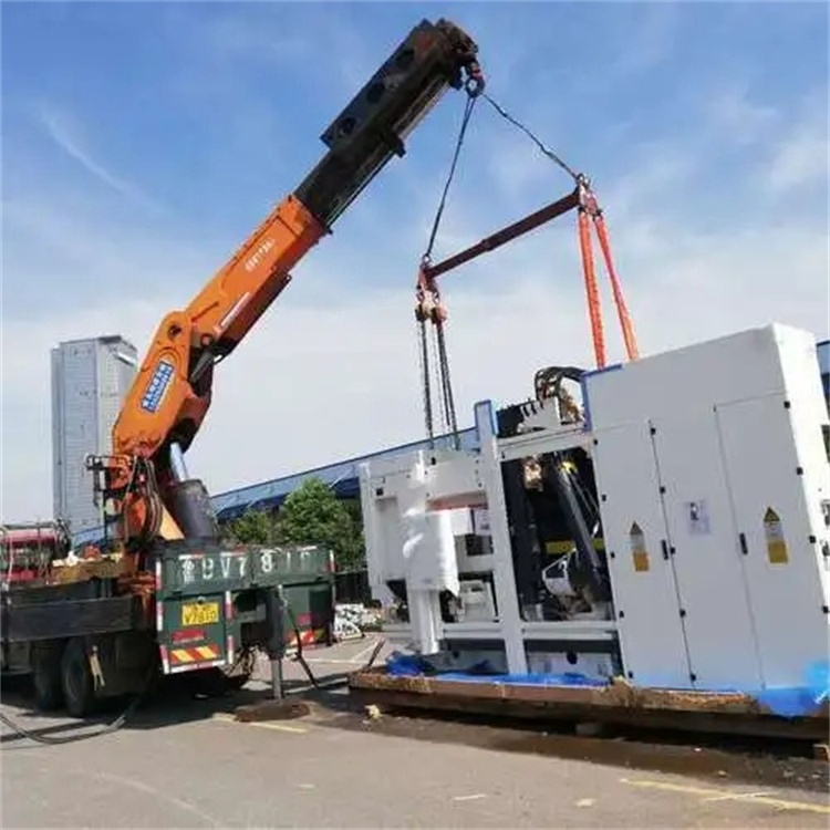 沙湖原种场附近小吊车联系方式|8-16吨|本地及时服务